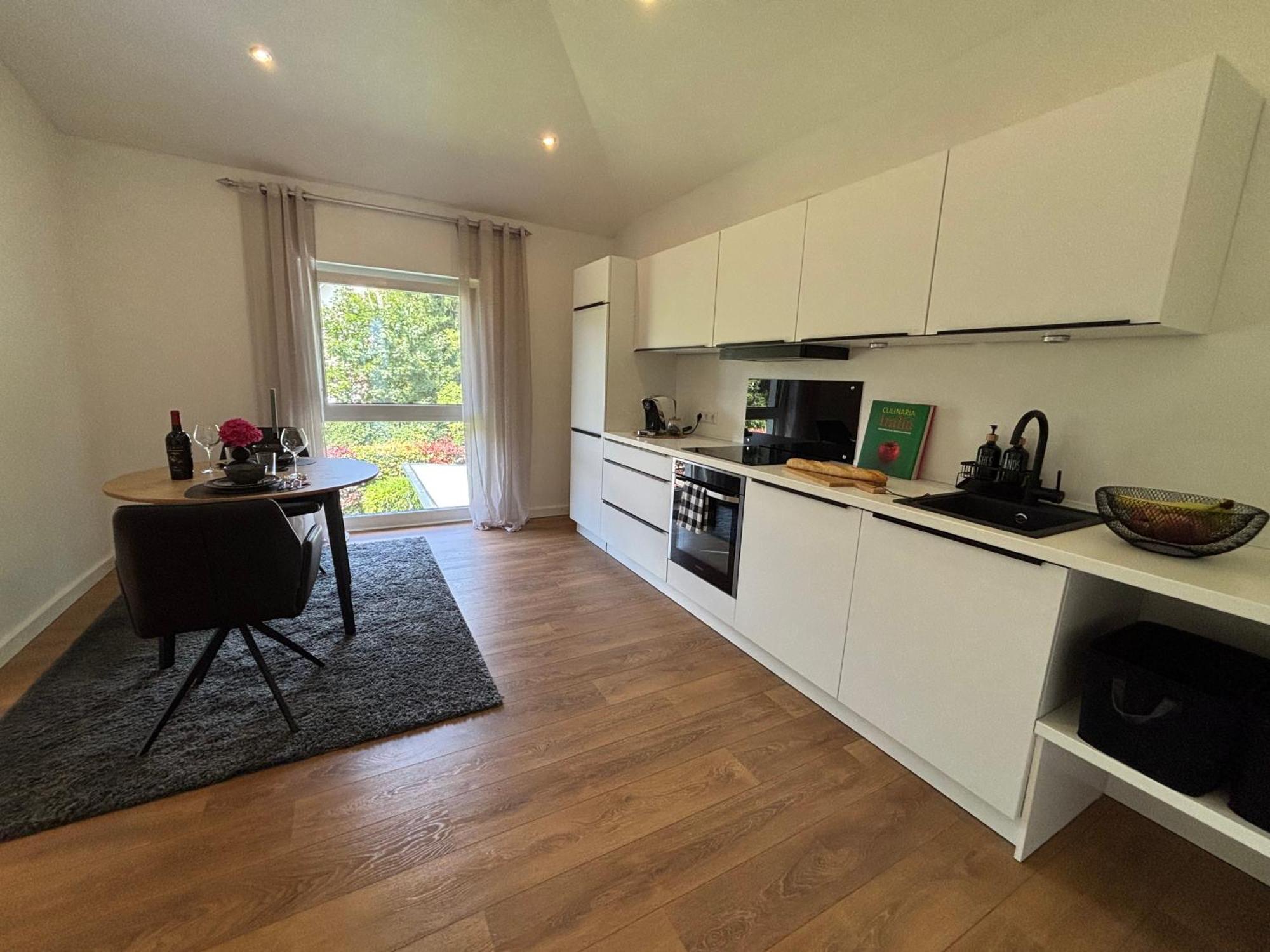 B&S-Apartment 100 Qm Neu Schlangen Екстериор снимка